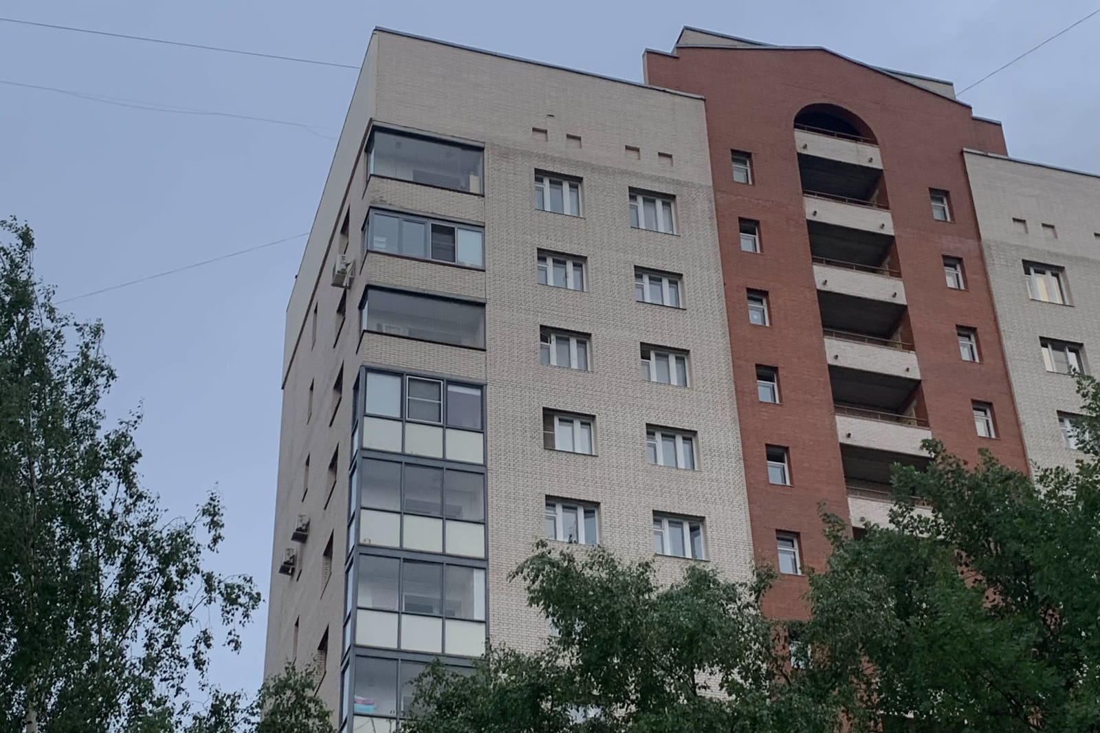 Дом с аркой